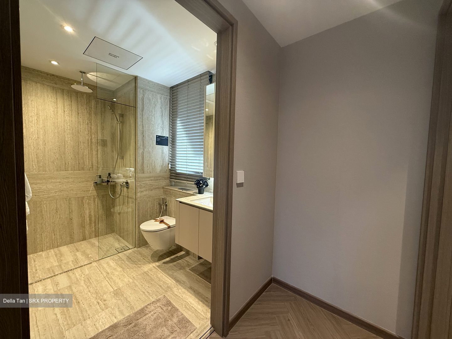 River Modern (D9), Apartment #528374171